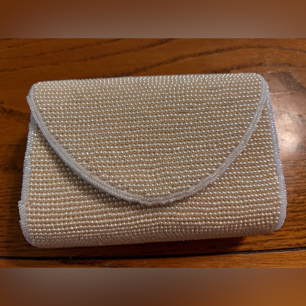 Amazing I.Magnin pearl envelope evening clutch